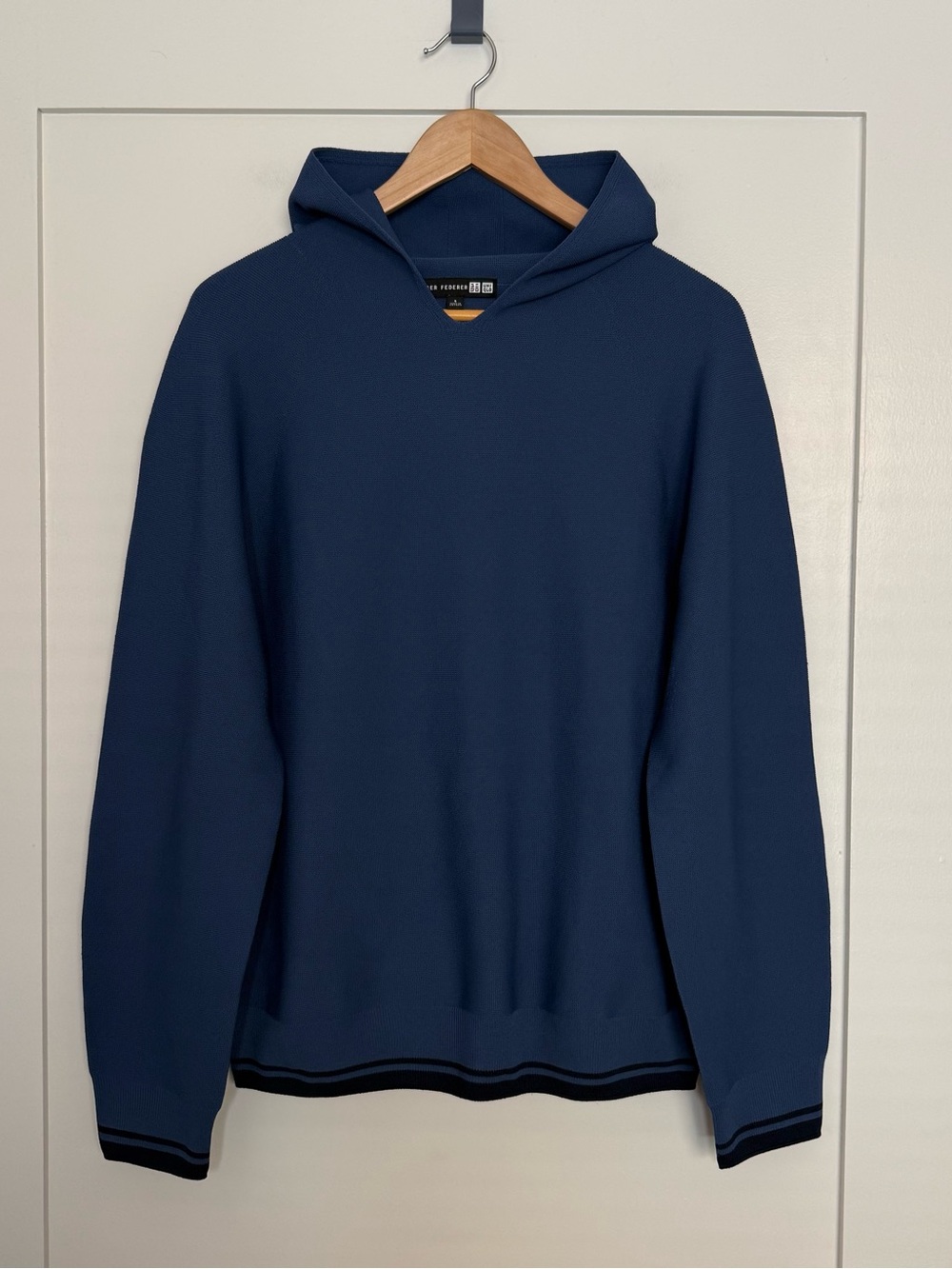 Uniqlo x Roger Federer Washable 3D Knit Hoodie Mens Sz S Blue Long Sleeve